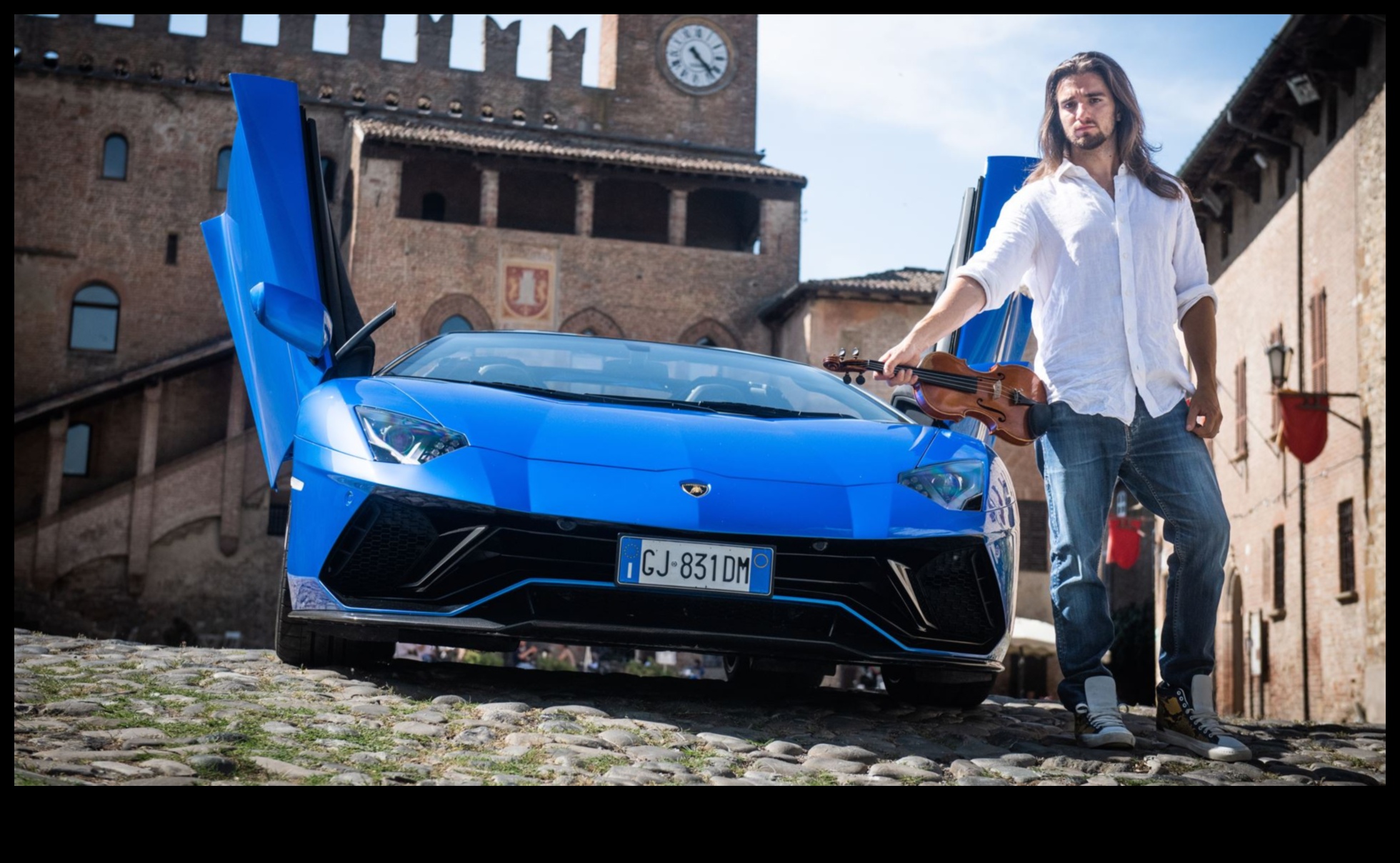 Supercar Sonatas: Spor Otomobil Motorlarının Melodik Senfonisi